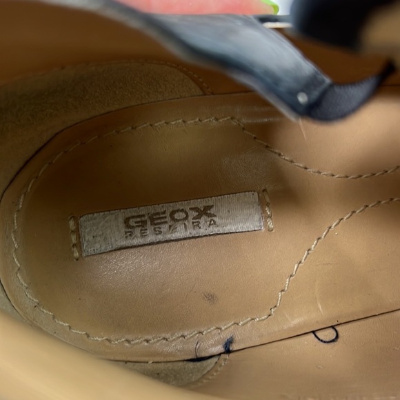 Geox black leather ankle bootie with  sparkle - Picture 7 of 10